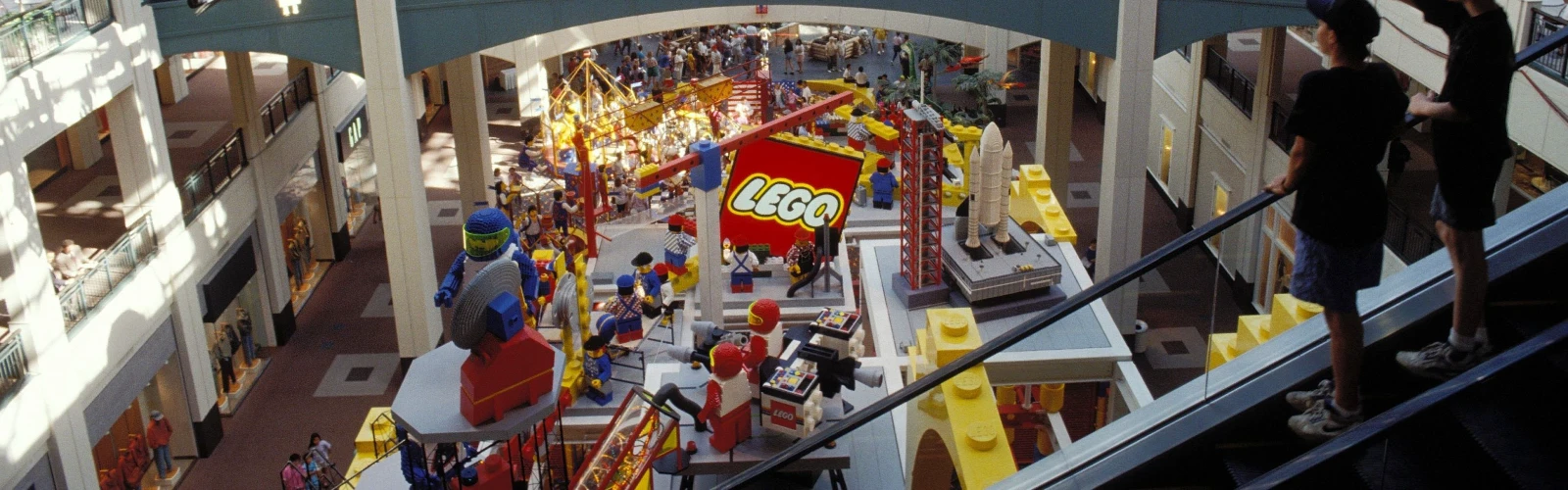 Best Hotels Near Mall of America with Pools for a Perfect Getaway