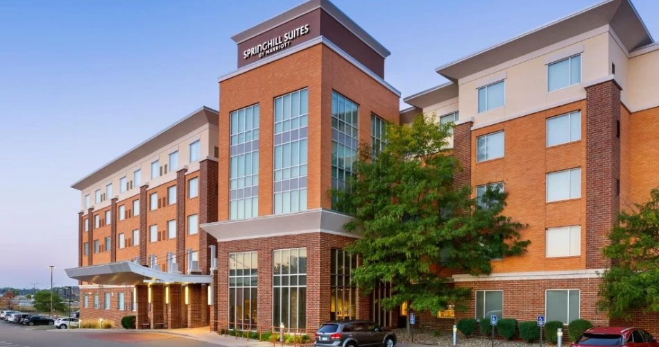 Unmatched Convenience: The Best Hotels Connected to Mall of America for Your Ultimate Bloomington Stay