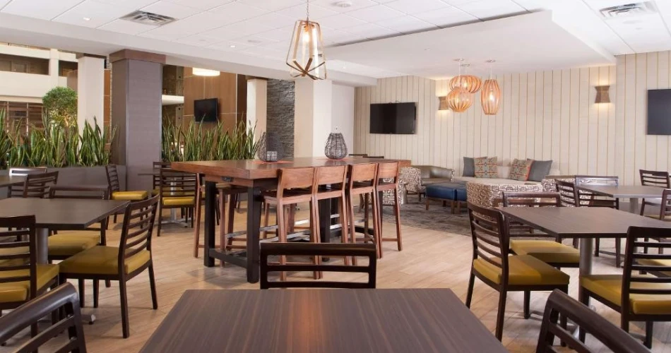 Unmatched Convenience: The Best Hotels Connected to Mall of America for Your Ultimate Bloomington Stay